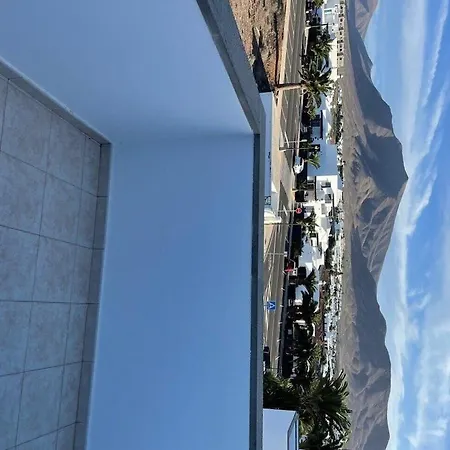 빌라 Close To Marina Rubicon With Great Views *